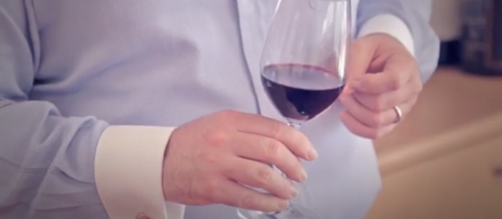 Πώς απολαμβάνουμε το κόκκινο κρασί